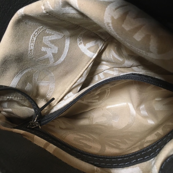 Brand New! Michael Kors Leather Satchel Purse Grey w/ Silver Chain Detail - Picture 12 of 12